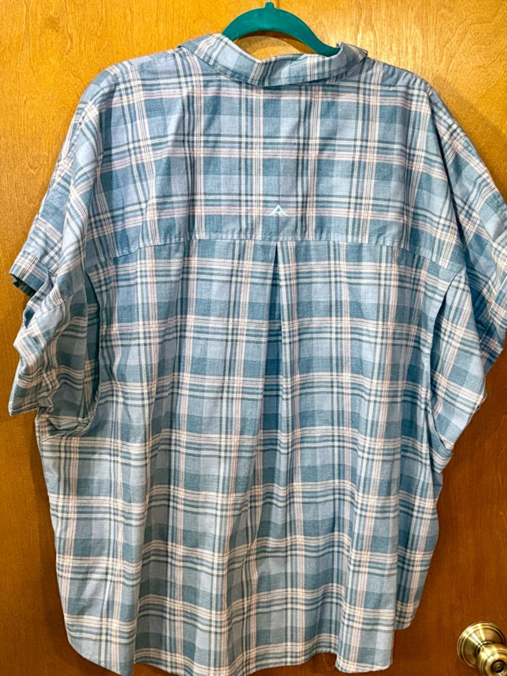 Relaxed Indigo Plaid Short-Sleeve Button-Down Shirt - Women's - Picture 5 of 5